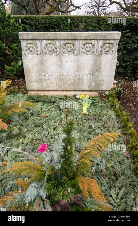 cimetière du bois-de-vaux coco chanel|L’exil suisse de Coco Chanel avant sa renaissance.